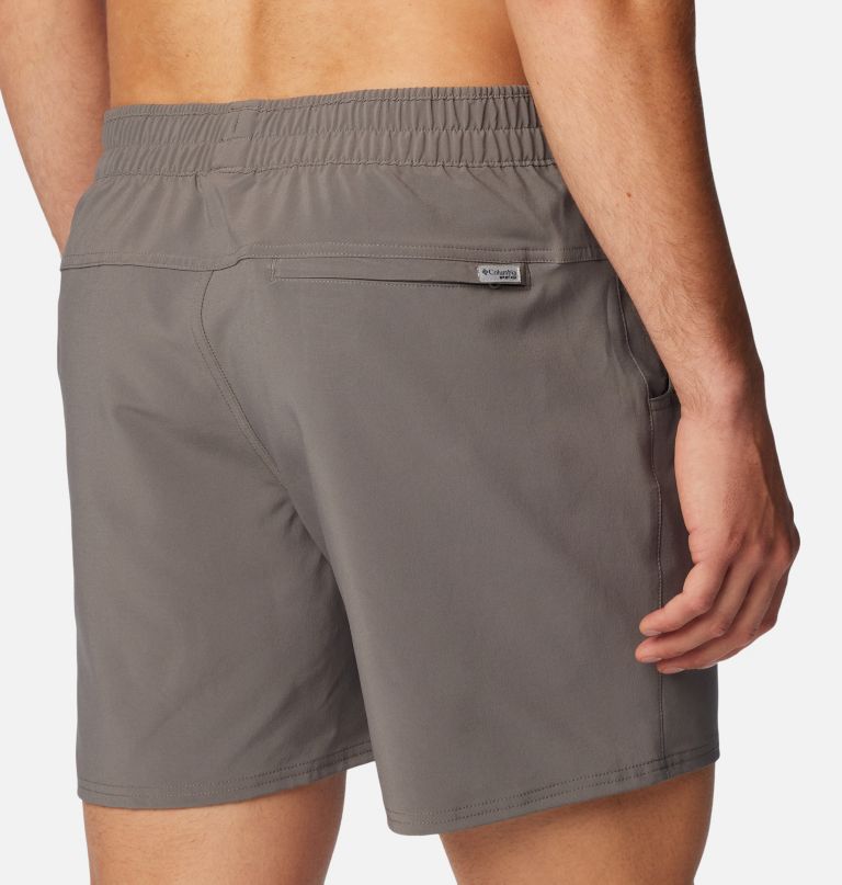 men pfg terminal roamer stretch shorts
